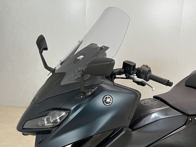 yamaha - tmax-tech-max-560