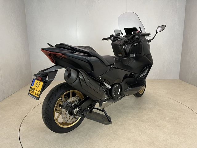 yamaha - tmax-tech-max-560