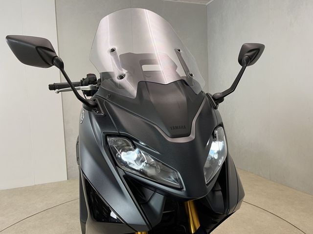 yamaha - tmax-tech-max-560