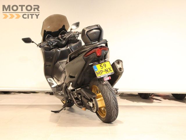 yamaha - tmax-tech-max-560