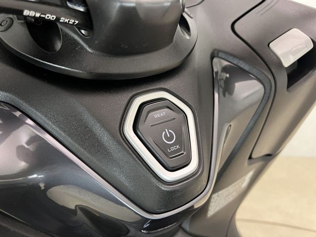 yamaha - tmax-tech-max-560