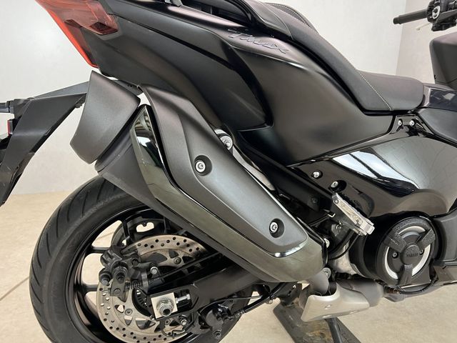 yamaha - tmax-tech-max-560