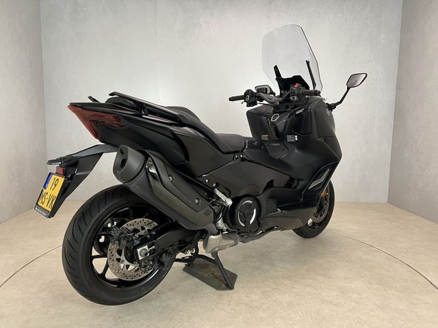 yamaha - tmax-tech-max-560