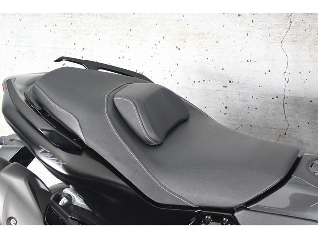 yamaha - tmax-tech-max-560