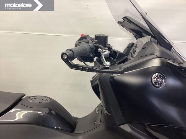 yamaha - tmax-tech-max-560