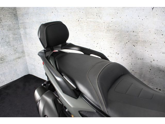 yamaha - tmax-tech-max-560