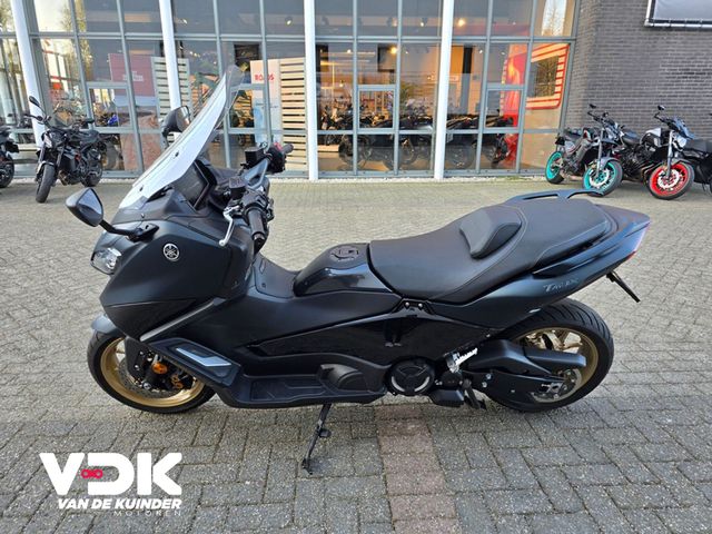 yamaha - tmax-tech-max-560
