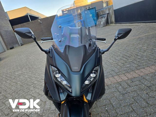 yamaha - tmax-tech-max-560