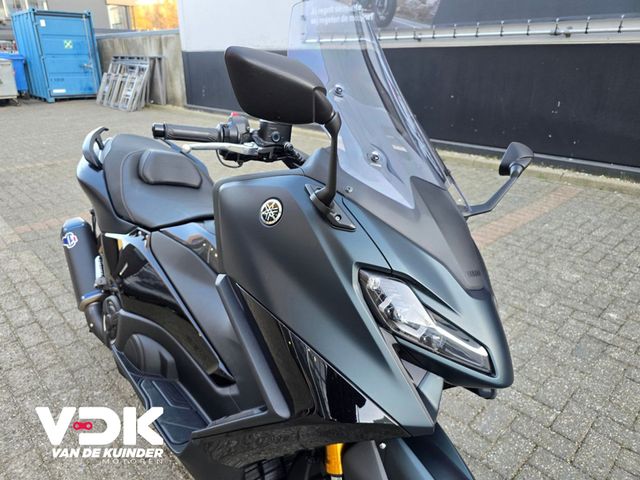 yamaha - tmax-tech-max-560