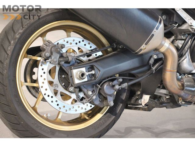 yamaha - tmax-tech-max-560