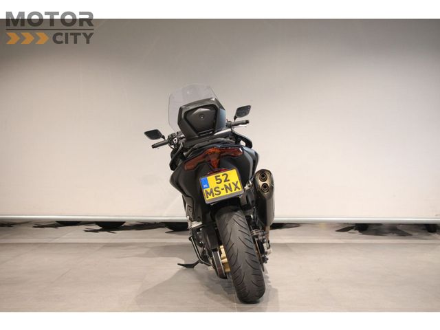 yamaha - tmax-tech-max-560