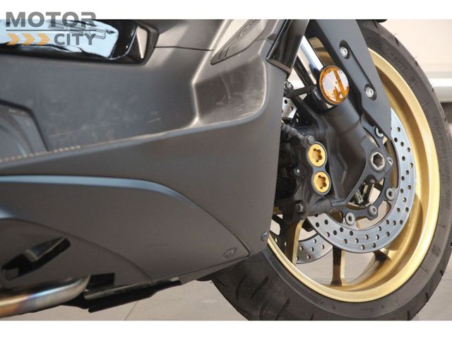 yamaha - tmax-tech-max-560