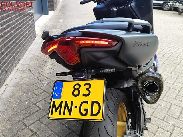 yamaha - tmax-tech-max-560