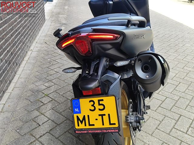 yamaha - tmax-tech-max-560