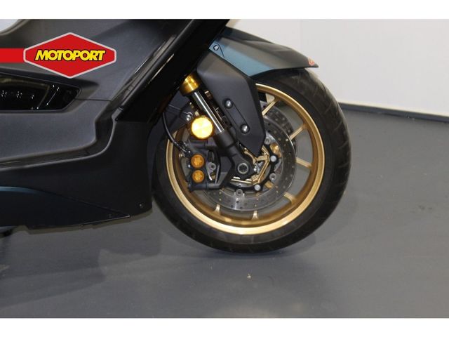 yamaha - tmax-tech-max-560