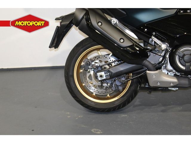 yamaha - tmax-tech-max-560