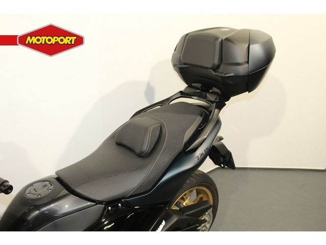 yamaha - tmax-tech-max-560