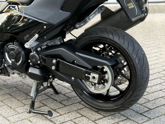 yamaha - tmax-tech-max-560