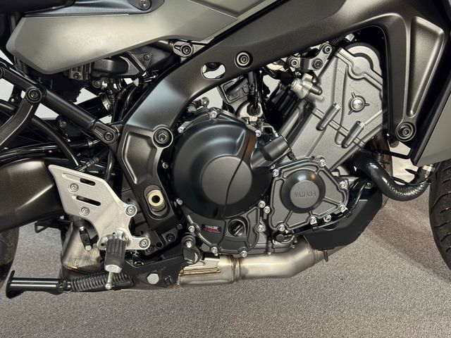 yamaha - tracer-9