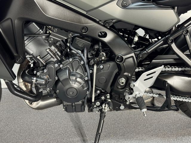 yamaha - tracer-9