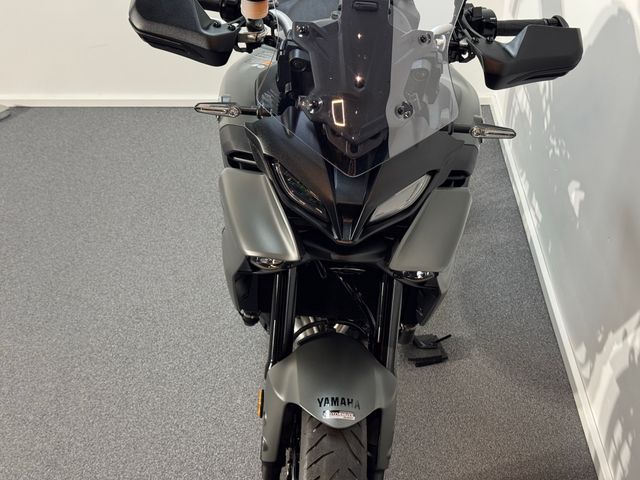 yamaha - tracer-9