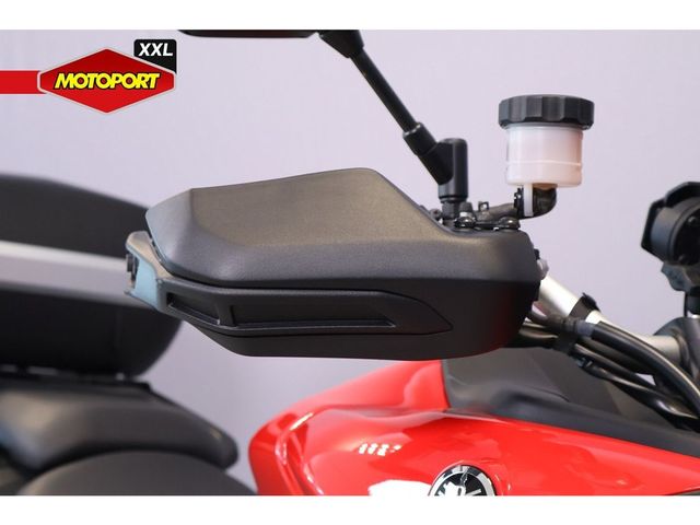 yamaha - tracer-9