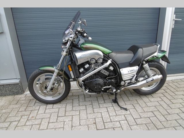 yamaha - vmx-1200-v-max