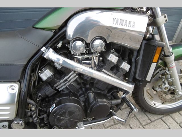 yamaha - vmx-1200-v-max