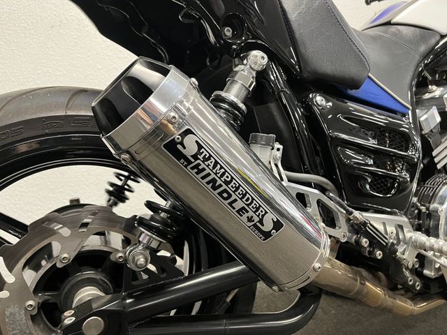 yamaha - vmx-1200-v-max