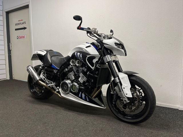 yamaha - vmx-1200-v-max