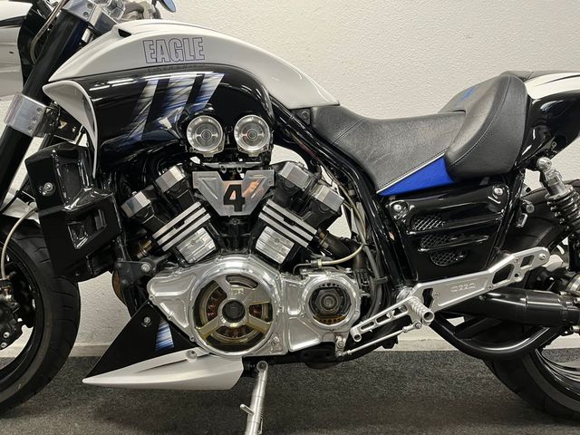 yamaha - vmx-1200-v-max