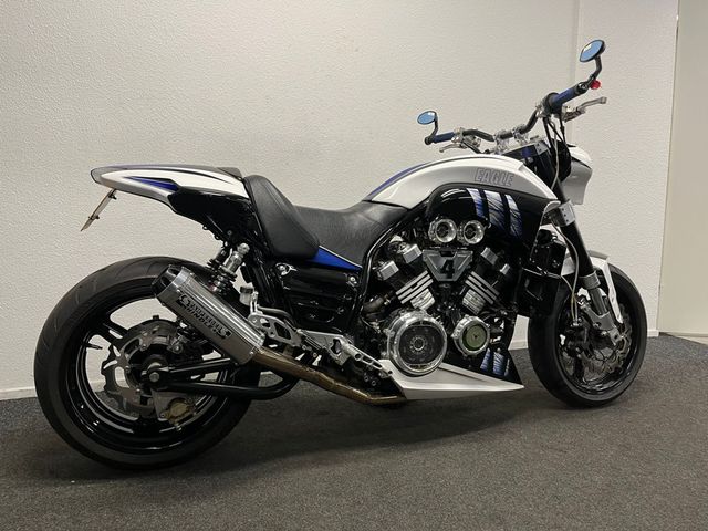 yamaha - vmx-1200-v-max