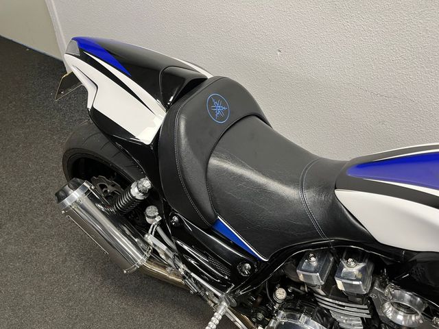 yamaha - vmx-1200-v-max