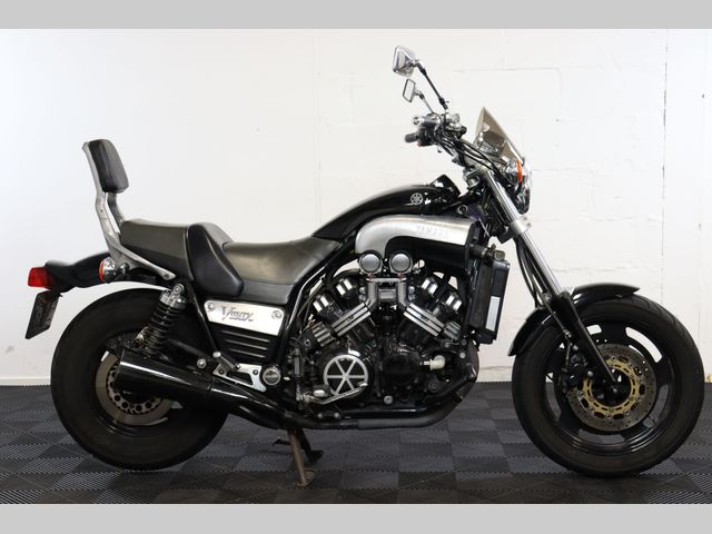 yamaha - vmx-1200-v-max