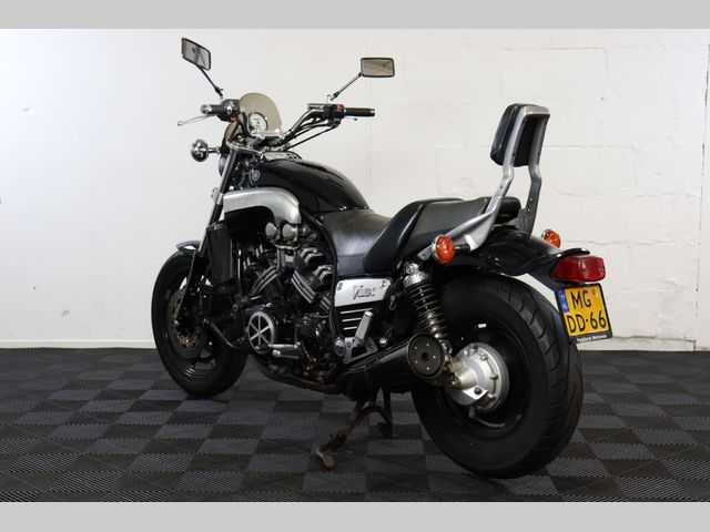 yamaha - vmx-1200-v-max