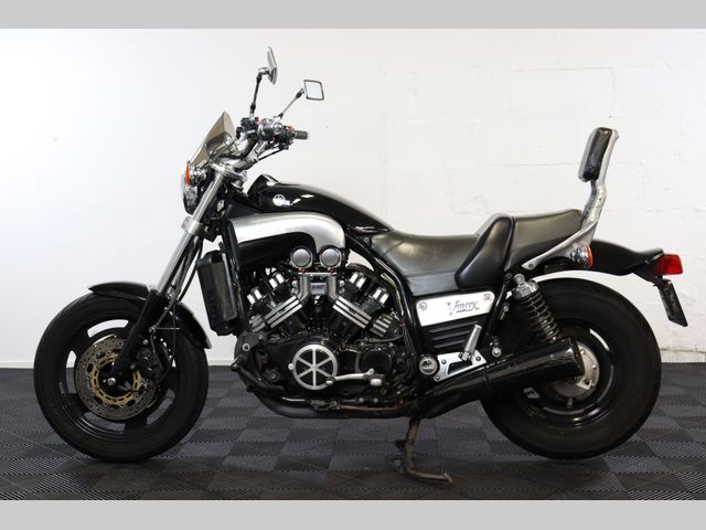yamaha - vmx-1200-v-max