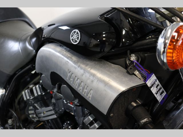 yamaha - vmx-1200-v-max