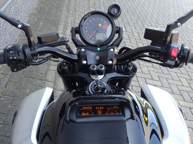 yamaha - vmx-1700