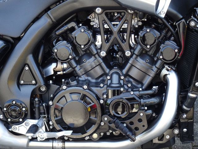 yamaha - vmx-1700
