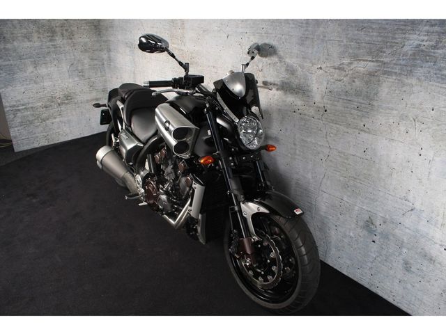 yamaha - vmx-1700-vmax