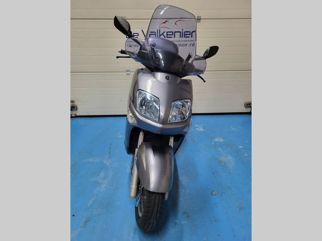 yamaha - vp-300-versity