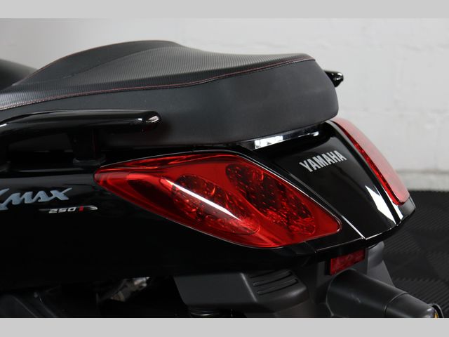 yamaha - x-max-250