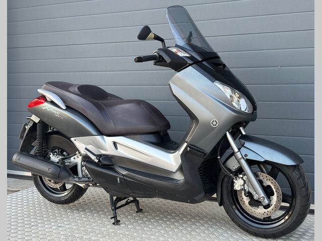 yamaha - x-max-250