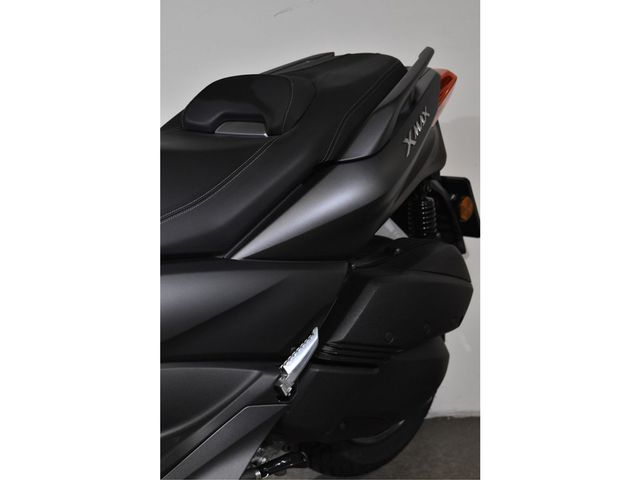 yamaha - x-max-300