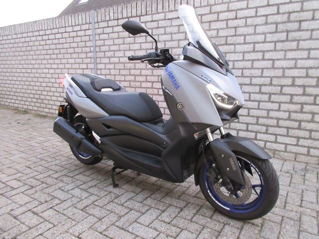 yamaha - x-max-300-abs