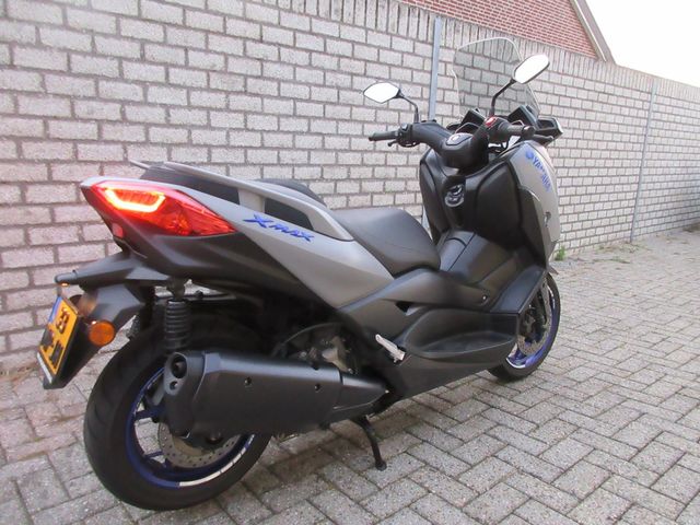 yamaha - x-max-300-abs