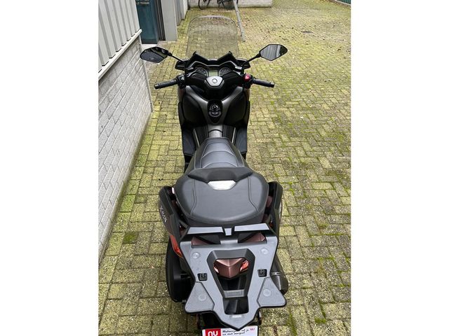 yamaha - x-max-300-abs