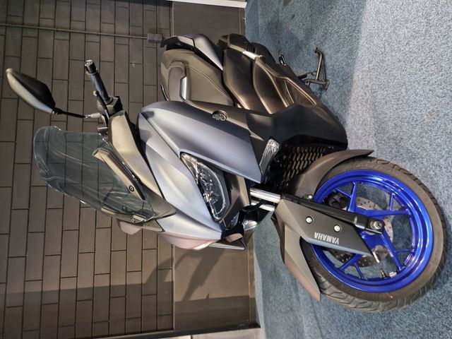 yamaha - x-max-300-abs