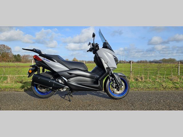 yamaha - x-max-300-abs