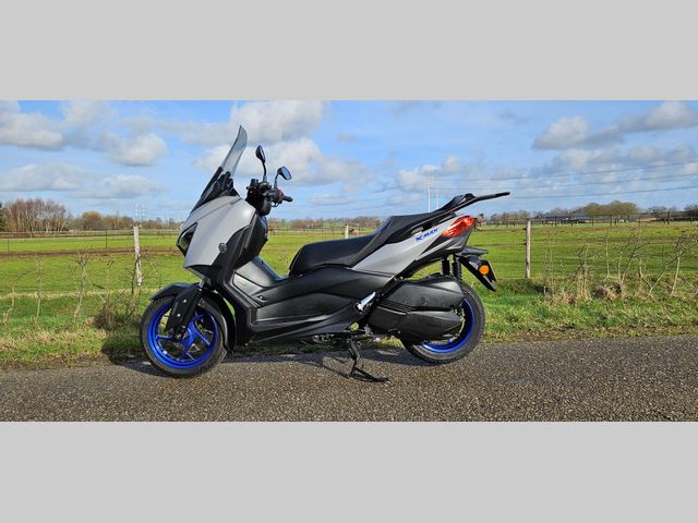 yamaha - x-max-300-abs